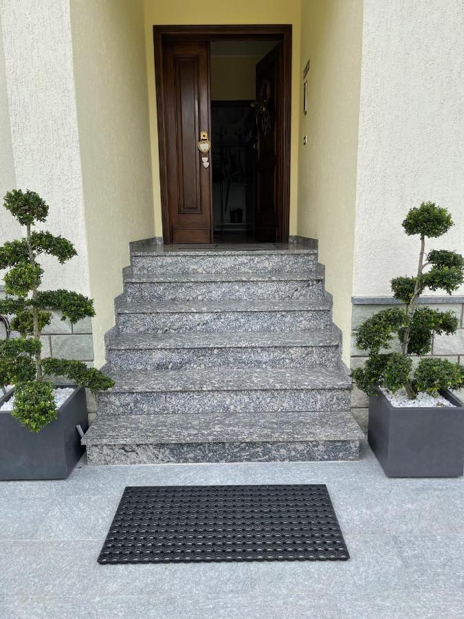 Апартаменты Casa Dolce Casa Тирано Экстерьер фото